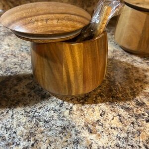 Wooden mug with magnetic Lid